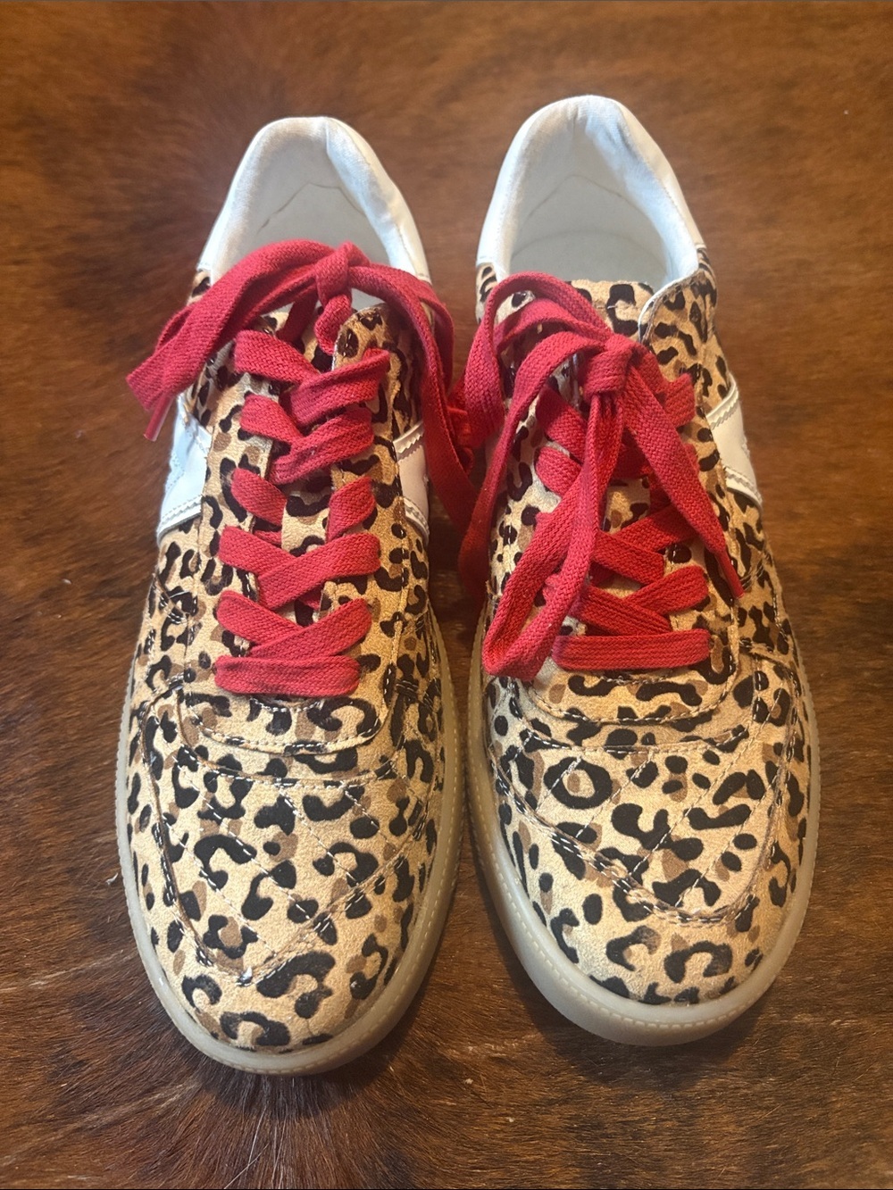 Mia women’s sneakers NWT 8.5